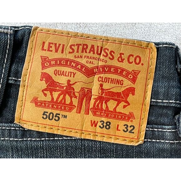 505 Levis Mens Jeans 38x32 Dark Wash Blue Straight Fit - Picture 5 of 7